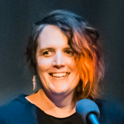 Miriam Suzanne